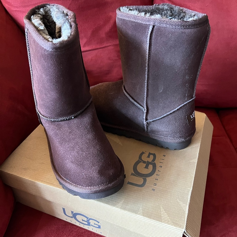UGG Medium Tall Brand New boots. Size 9